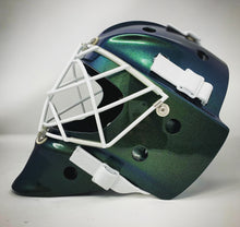 Load image into Gallery viewer, Chameleon Green Pearl Flake 691
